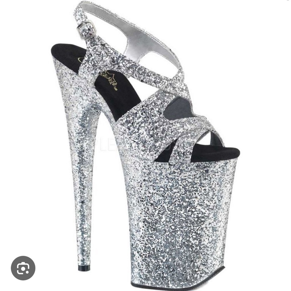 Pleaser heels